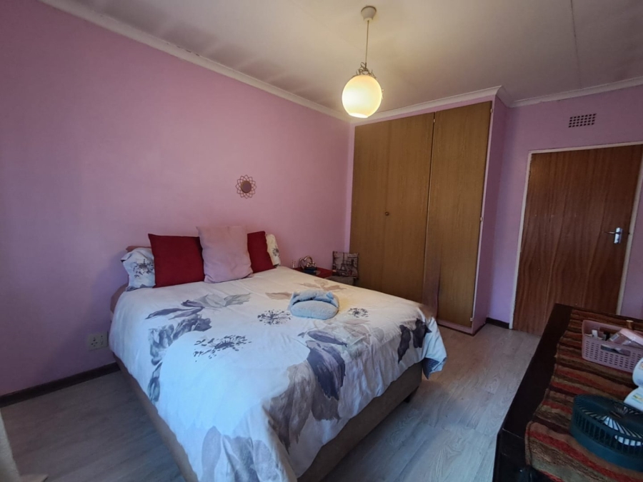 5 Bedroom Property for Sale in Vaalpark Free State